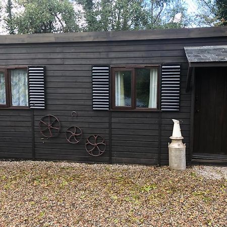 The Cabin At Hillhead Farm St Columb Major エクステリア 写真